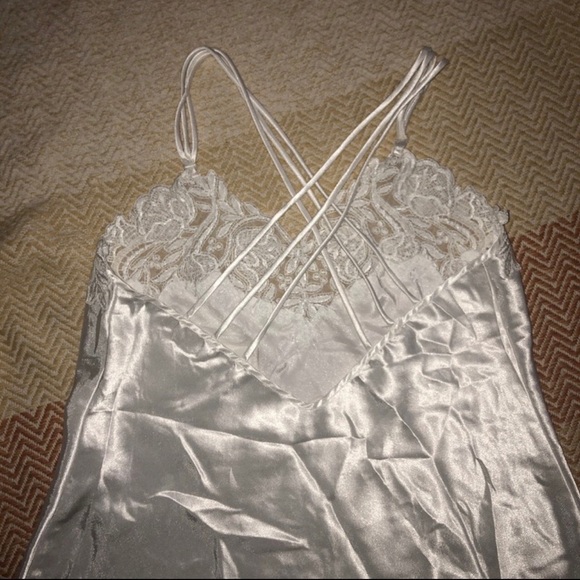 Vintage Beaded Lace Creamy Ivory White Bridal Slip - Picture 3 of 4